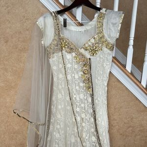 Indian Salwar 3 pc set - Cream and Gold